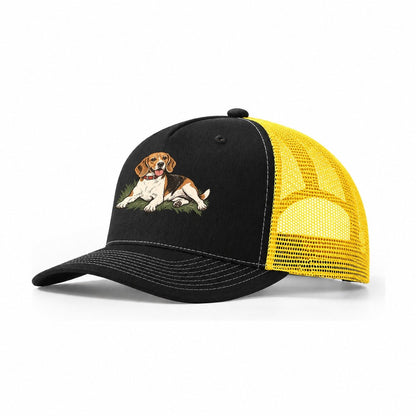 Beagle in Grass Trucker Hat – Black Yellow