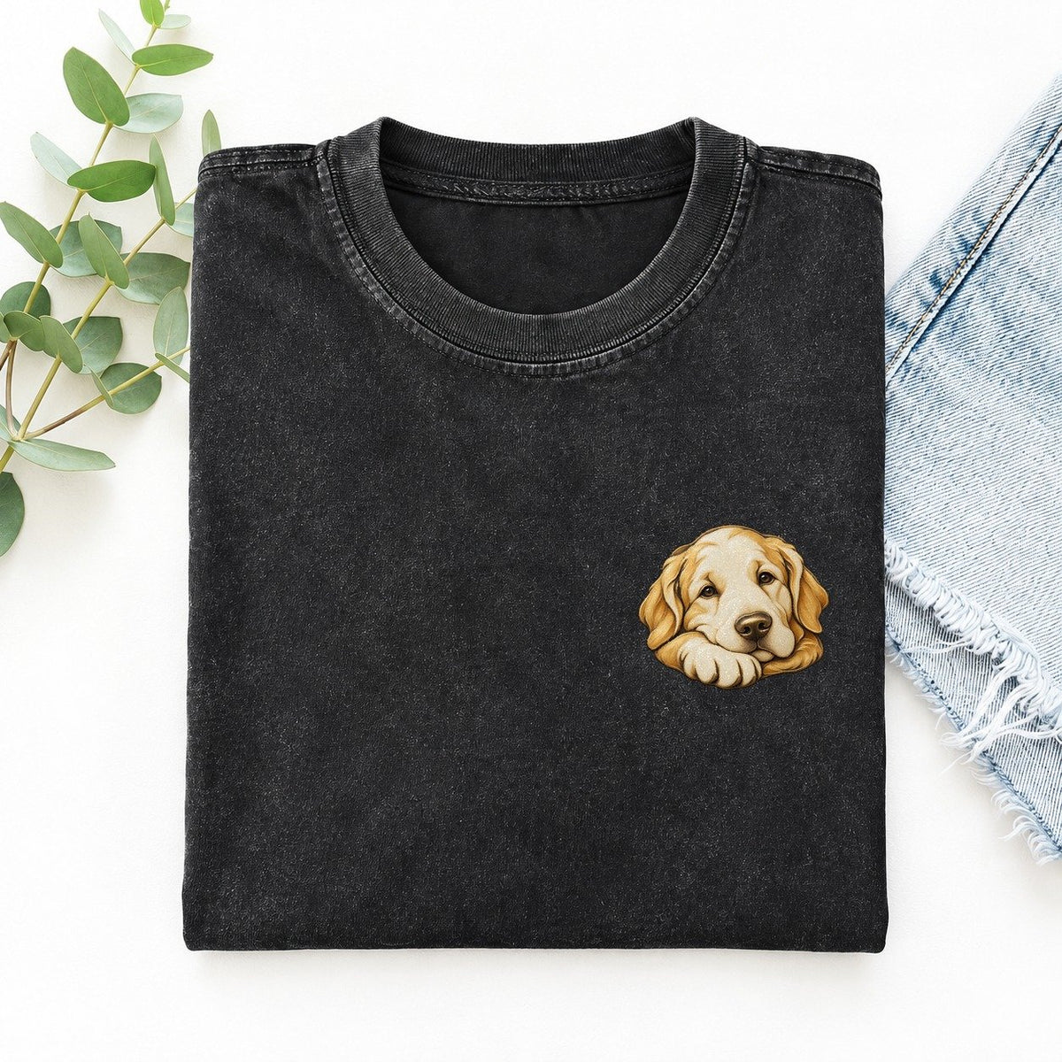 Retriever Folded Paw Keepsake Emblem Left Chest Vintage T-shirt – Black