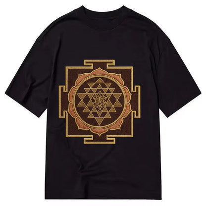 Sri Yantra Hindu Geometry Red And Gold Thread Divine Feminin Classic T-shirt – Black
