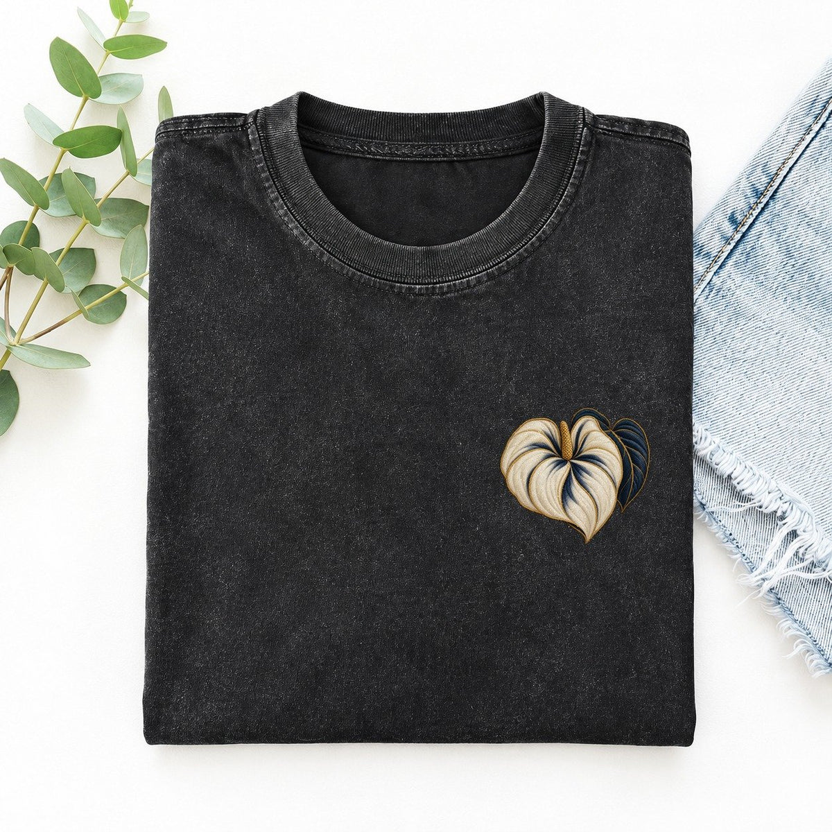 Anthurium Heart Spathe Left Chest Thread Signatures II Left Chest Vintage T-shirt – Black
