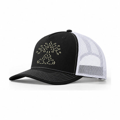 Meditation Under Leaves Trucker Hat – Black White