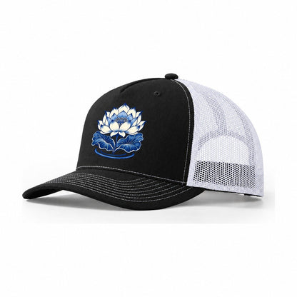 Lotus In Blue Quiet Wards Heritage Trucker Hat – Black White