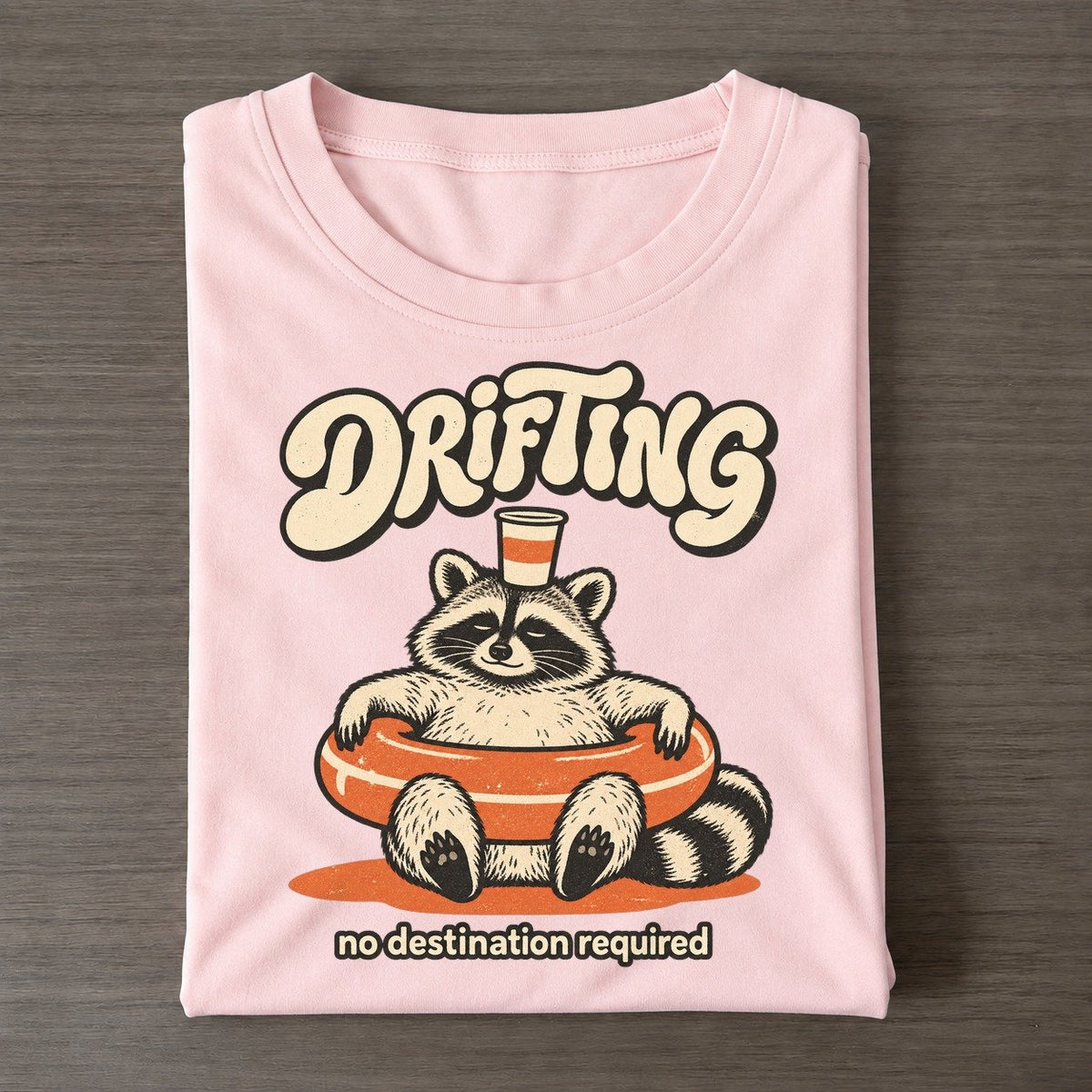 Drifting Raccoons Off Duty Classic T-shirt – Pink