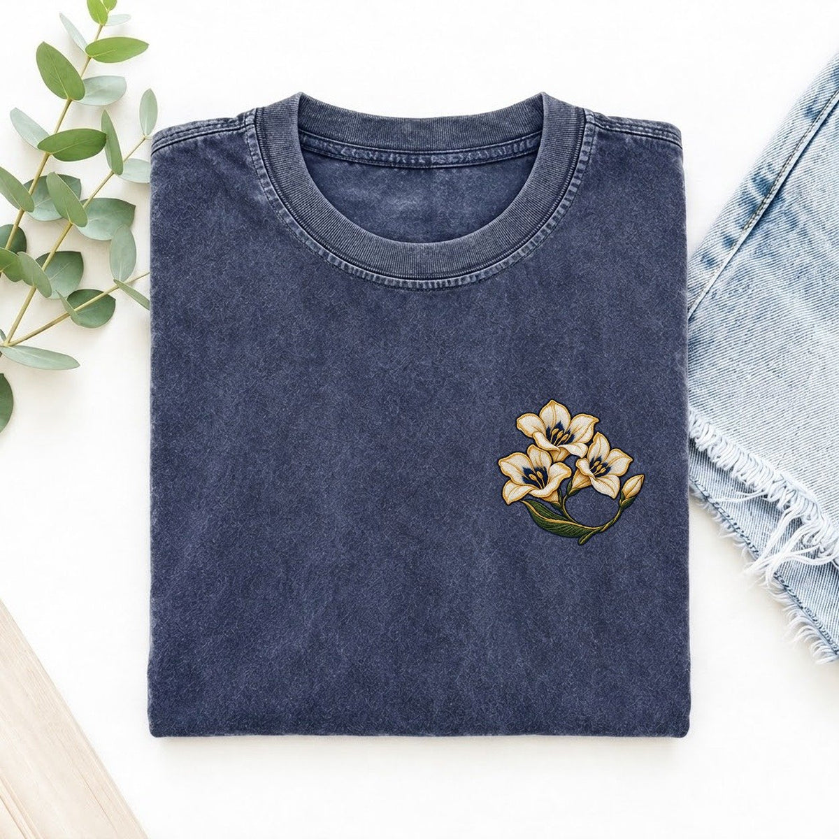 Freesia Stem Bend Left Chest Vintage T-shirt – Blue