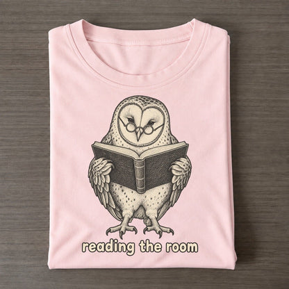 Owl Reading The Room Unbothered Creatures Classic T-shirt – Pink