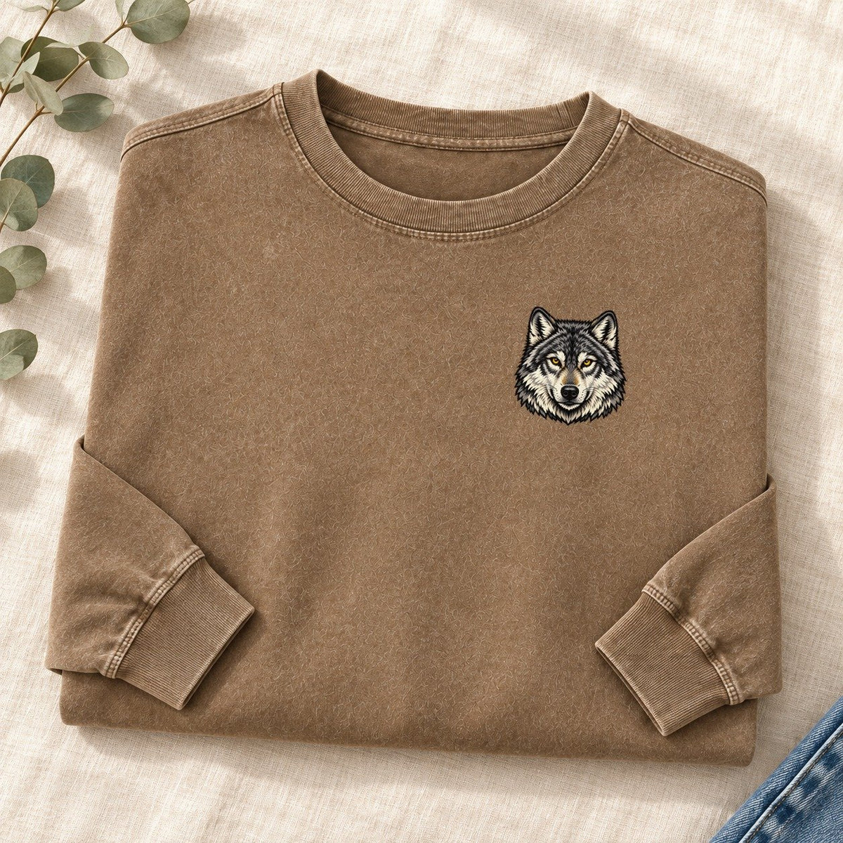 Golden Eyed Wolf Left Chest Washed Long Sleeve T-Shirt – Coffee