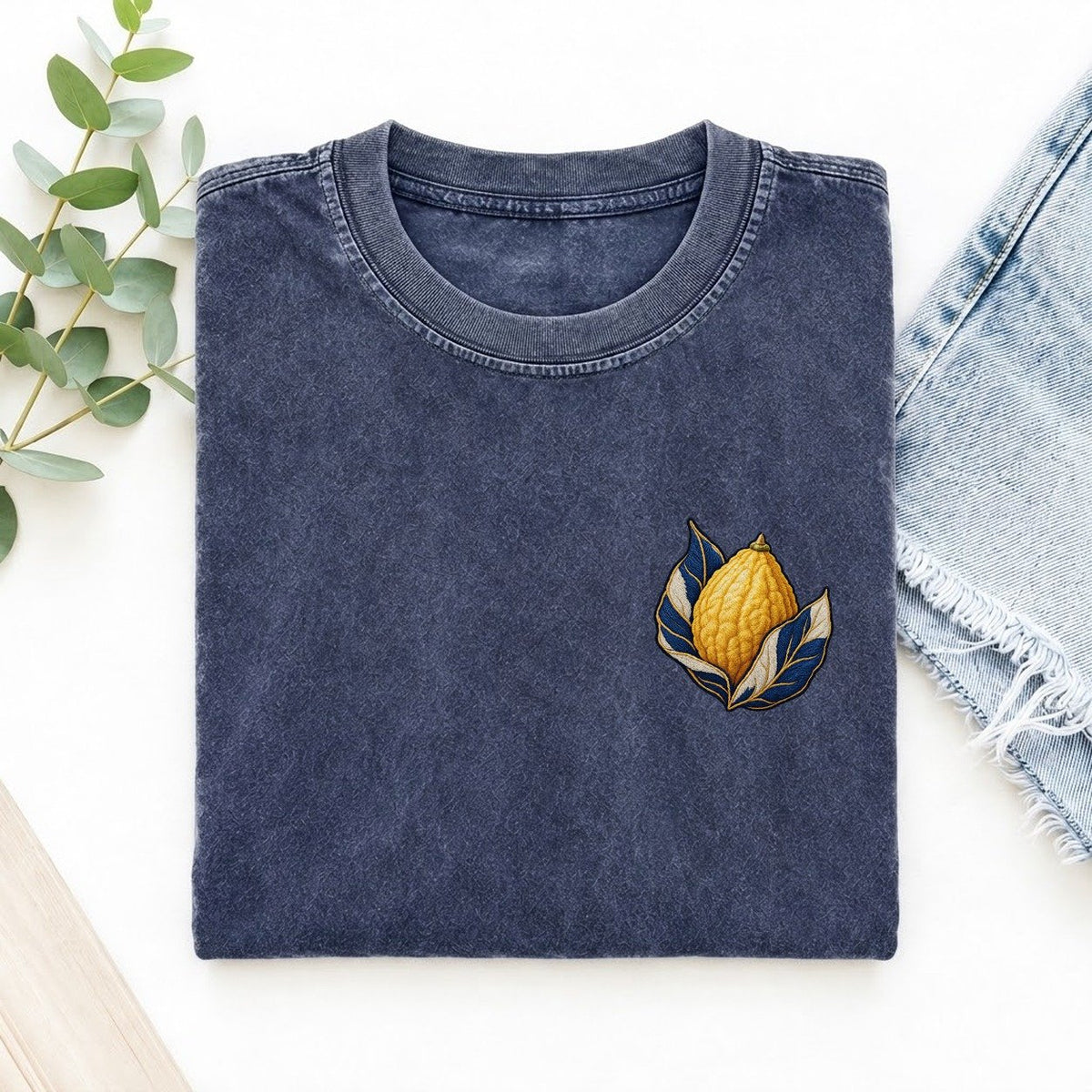 Etrog Leaf Cradle Left Chest Vintage T-shirt – Blue