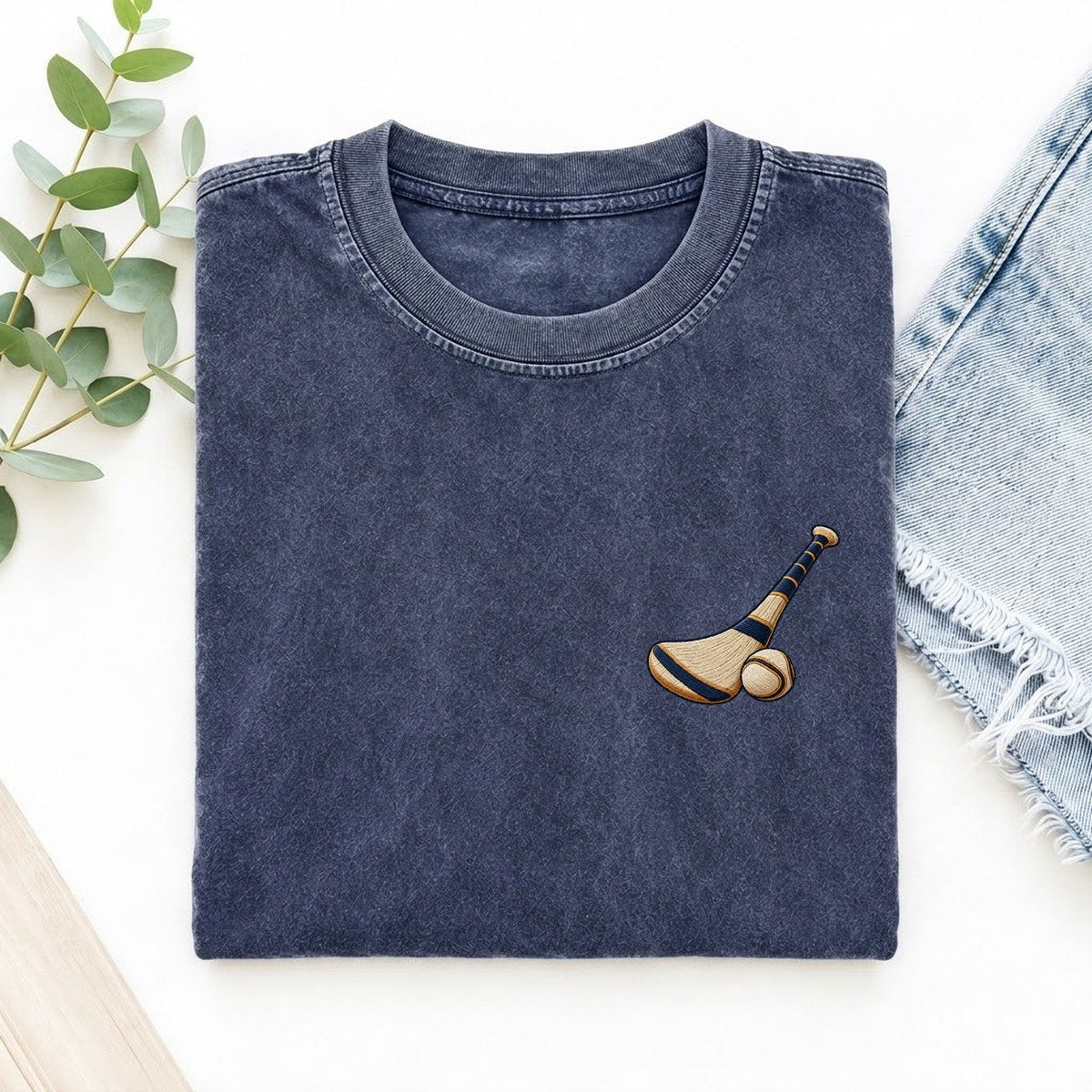 Hurling Bas And Ball Left Chest Thread Signatures II Left Chest Vintage T-shirt – Blue