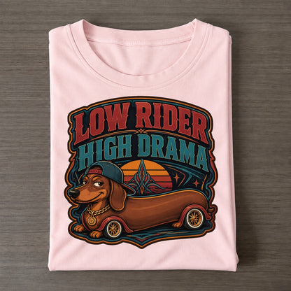 Low Rider High Drama Dachshund Classic T-shirt – Pink