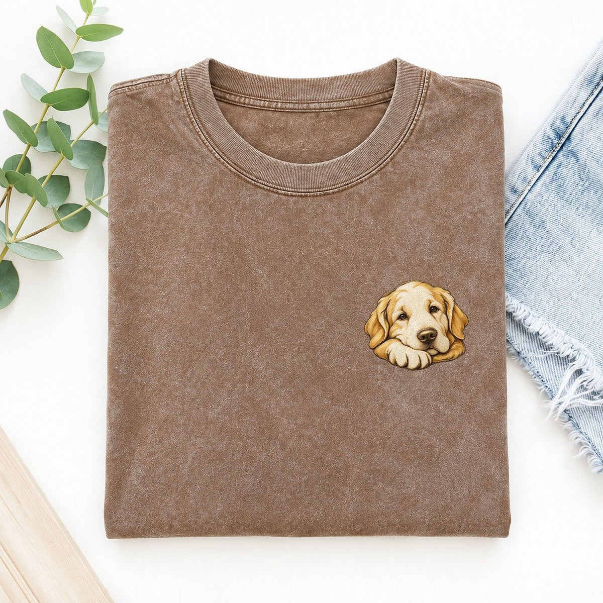 Retriever Folded Paw Keepsake Emblem Left Chest Vintage T-shirt – Brown