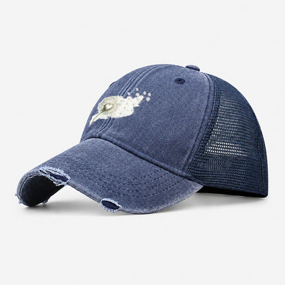 Claddagh Symbol Washed Washed Trucker Hat – Navy