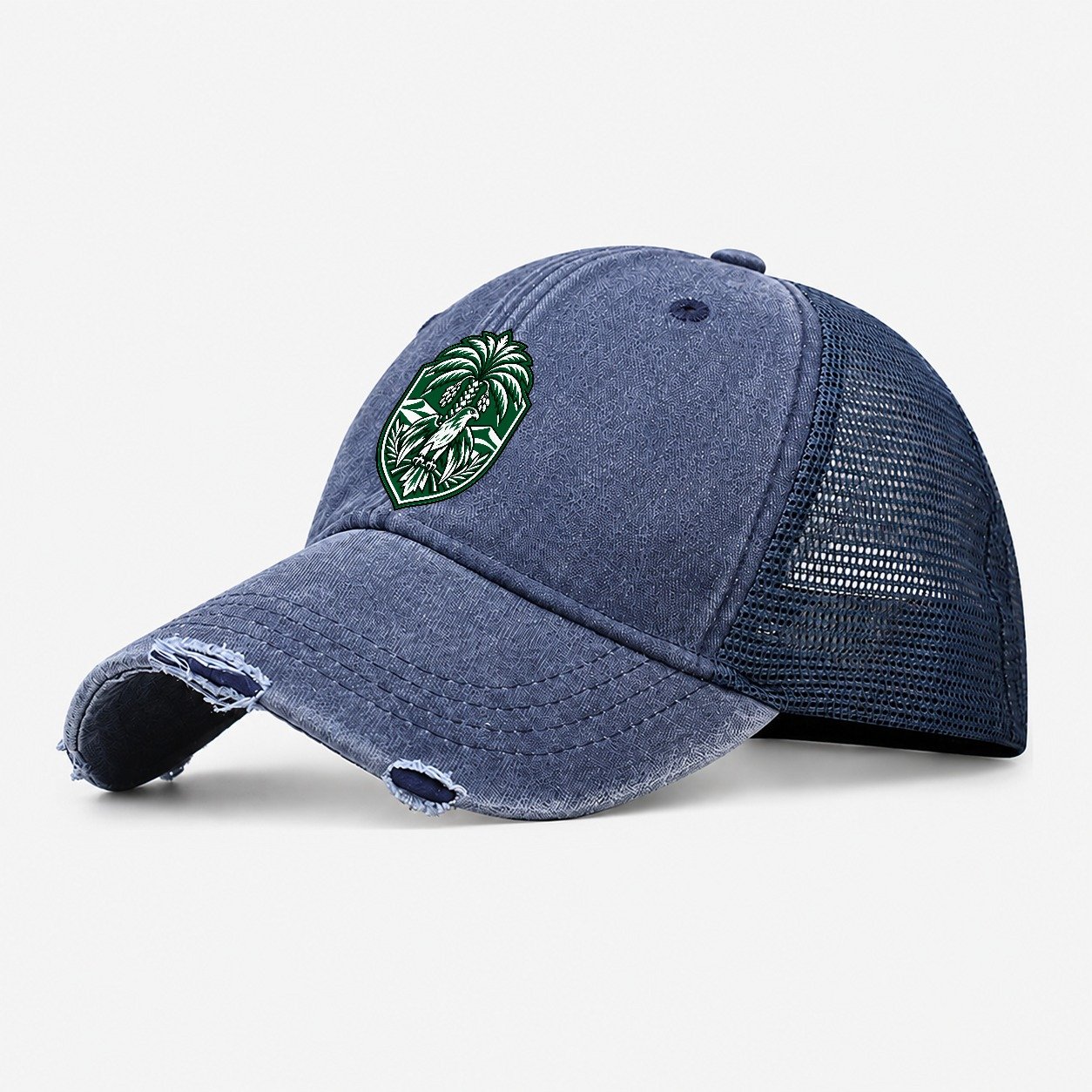 Saudi Arabia Minimal Emblem Country Logos Washed Trucker Hat – Navy