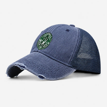 Saudi Arabia Minimal Emblem Country Logos Washed Trucker Hat – Navy