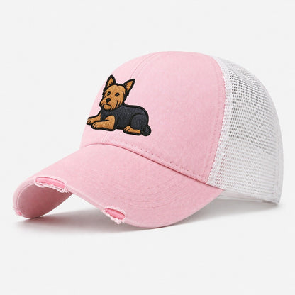 Yorkshire Terrier Blue And Tan Relaxed Lying Down With Head Washed Trucker Hat – Light Pink