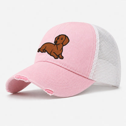 Dachshund Red Smooth Relaxed Lying Down With Head Up Embroid Washed Trucker Hat – Light Pink