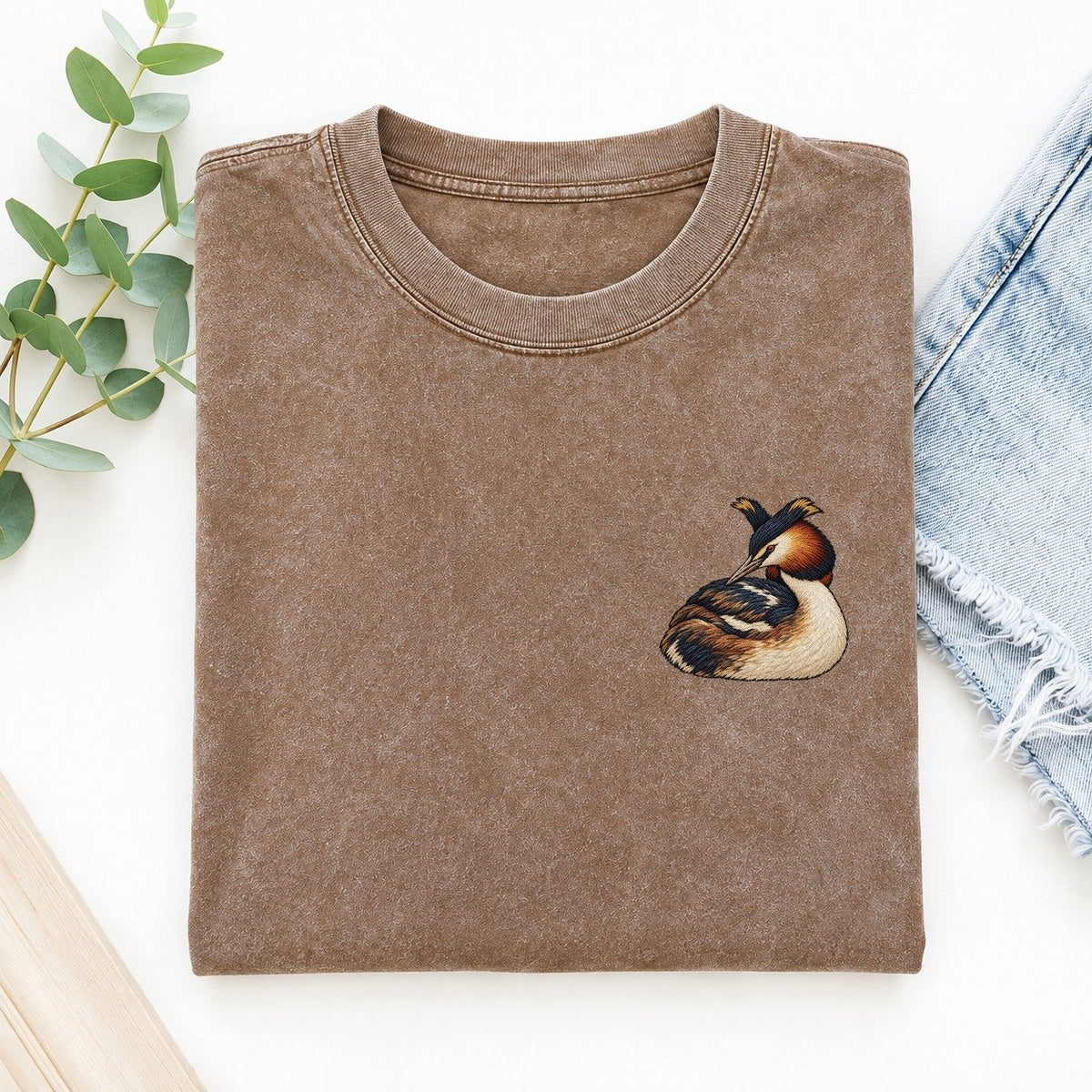 Grebe Collar Turn Left Chest Thread Signatures II Left Chest Vintage T-shirt – Brown