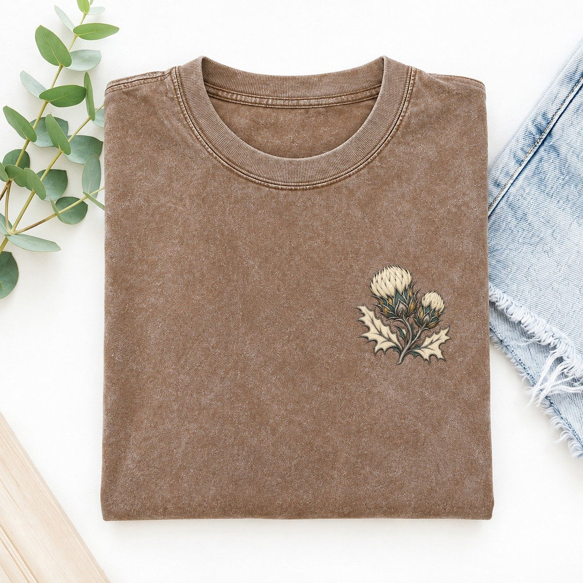 Thistle Bud Pair Keepsake Emblem Left Chest Vintage T-shirt – Brown