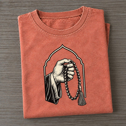 Muslim Tasbih In Hand World Faiths Ink Figures Vintage T-shirt – Terracotta