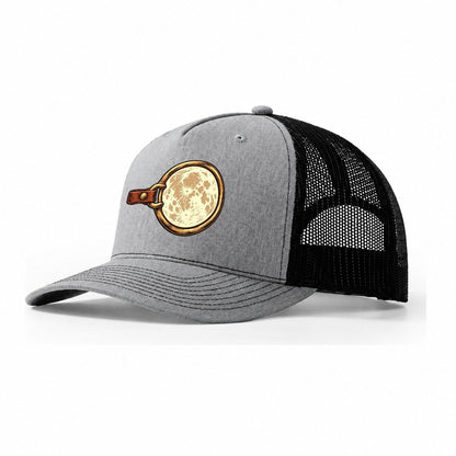 Moonlit Bridle Ring Sundown Familiars Trucker Hat – Sport Grey Black