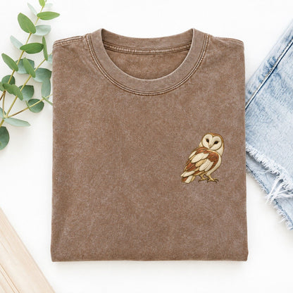 Barn Owl Shoulder Turn Keepsake Emblem Left Chest Vintage T-shirt – Brown