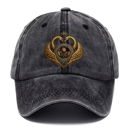 Claddagh Symbol Washed Classic Cap – Graphite