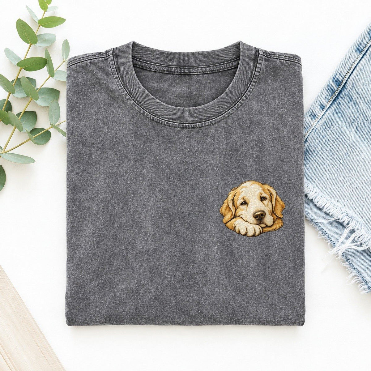 Retriever Folded Paw Keepsake Emblem Left Chest Vintage T-shirt – Grey