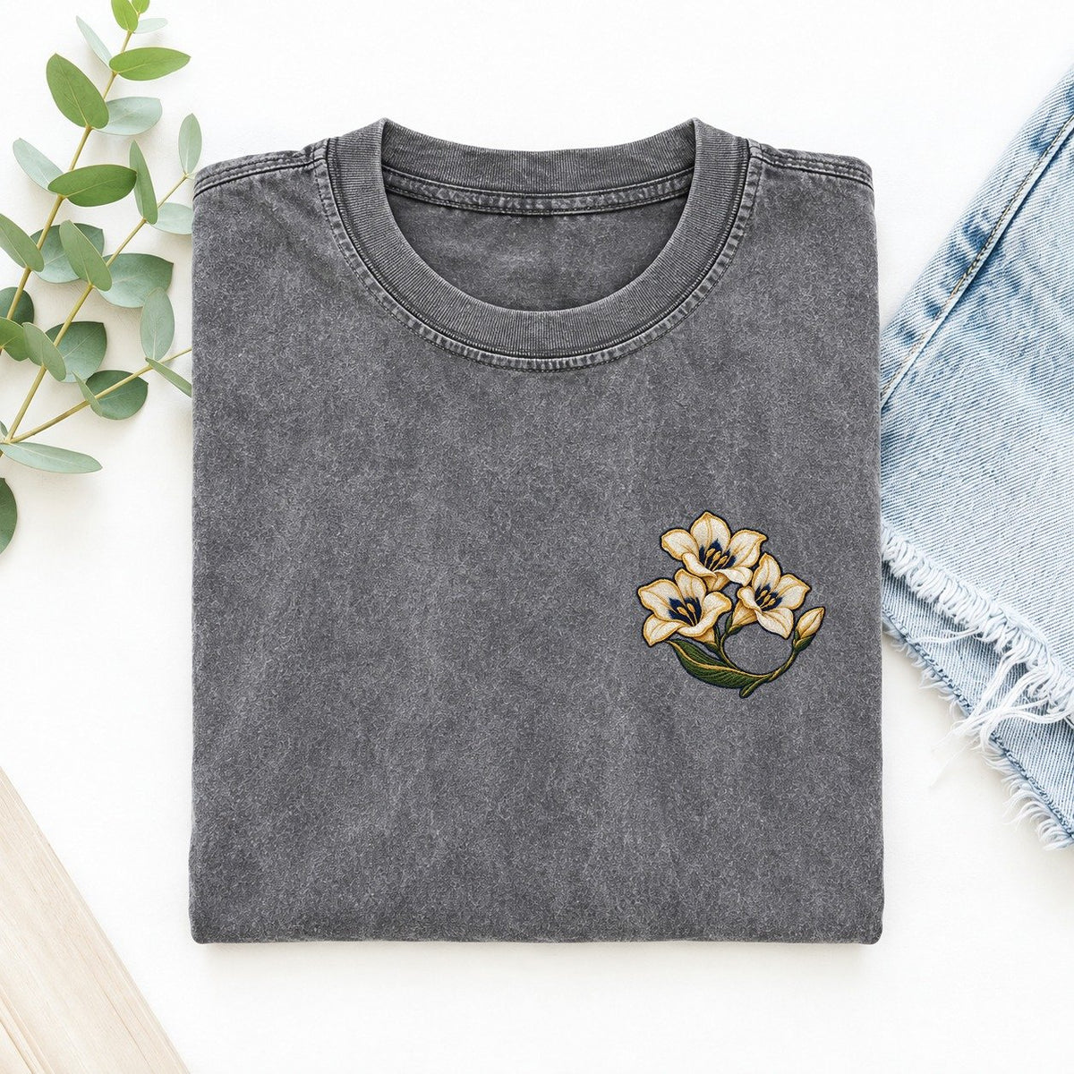 Freesia Stem Bend Left Chest Vintage T-shirt – Grey
