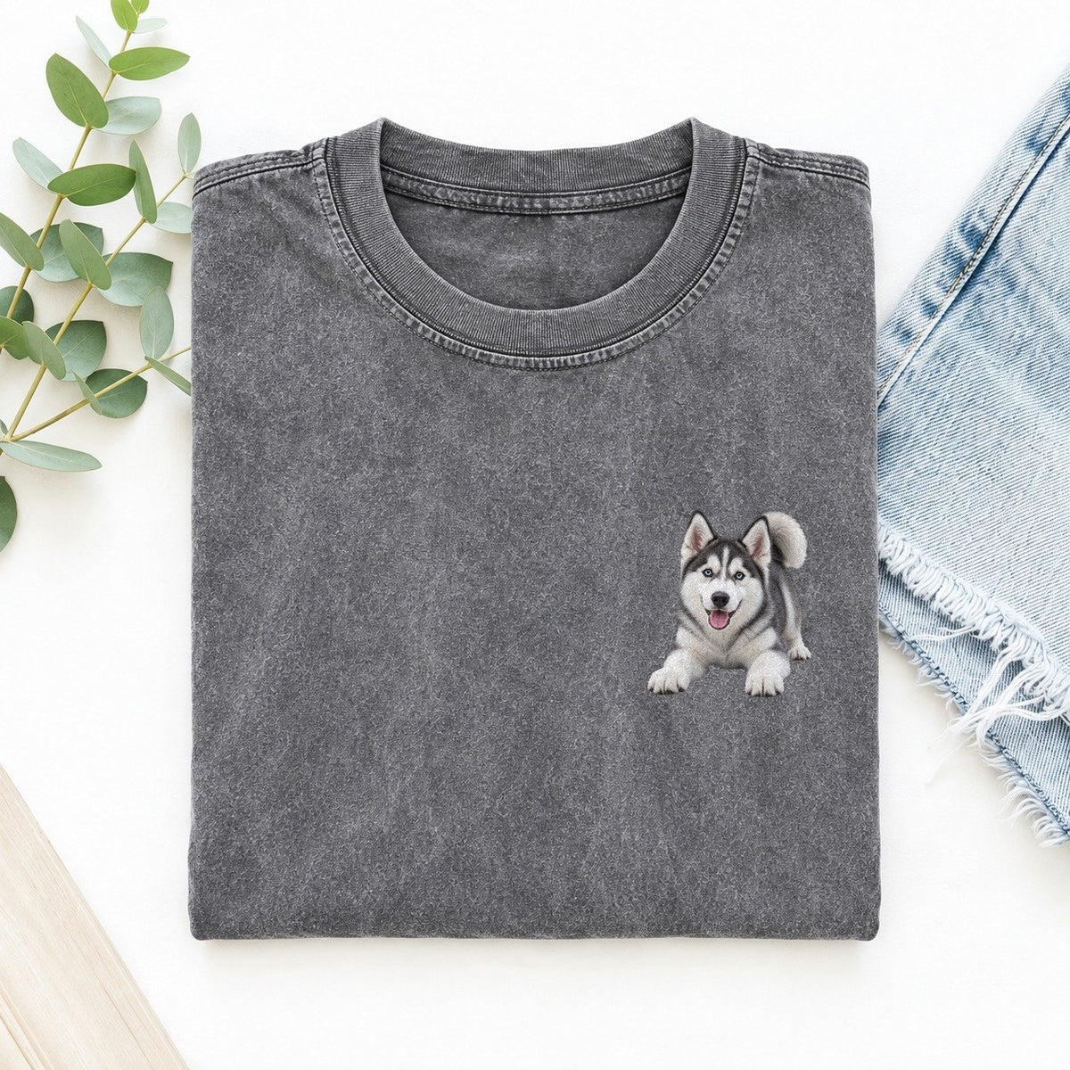Siberian Husky Play Bow Left Chest Vintage T-shirt – Grey