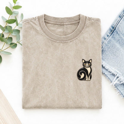 Black Cat Tail Curl Keepsake Emblem Left Chest Vintage T-shirt – Off White
