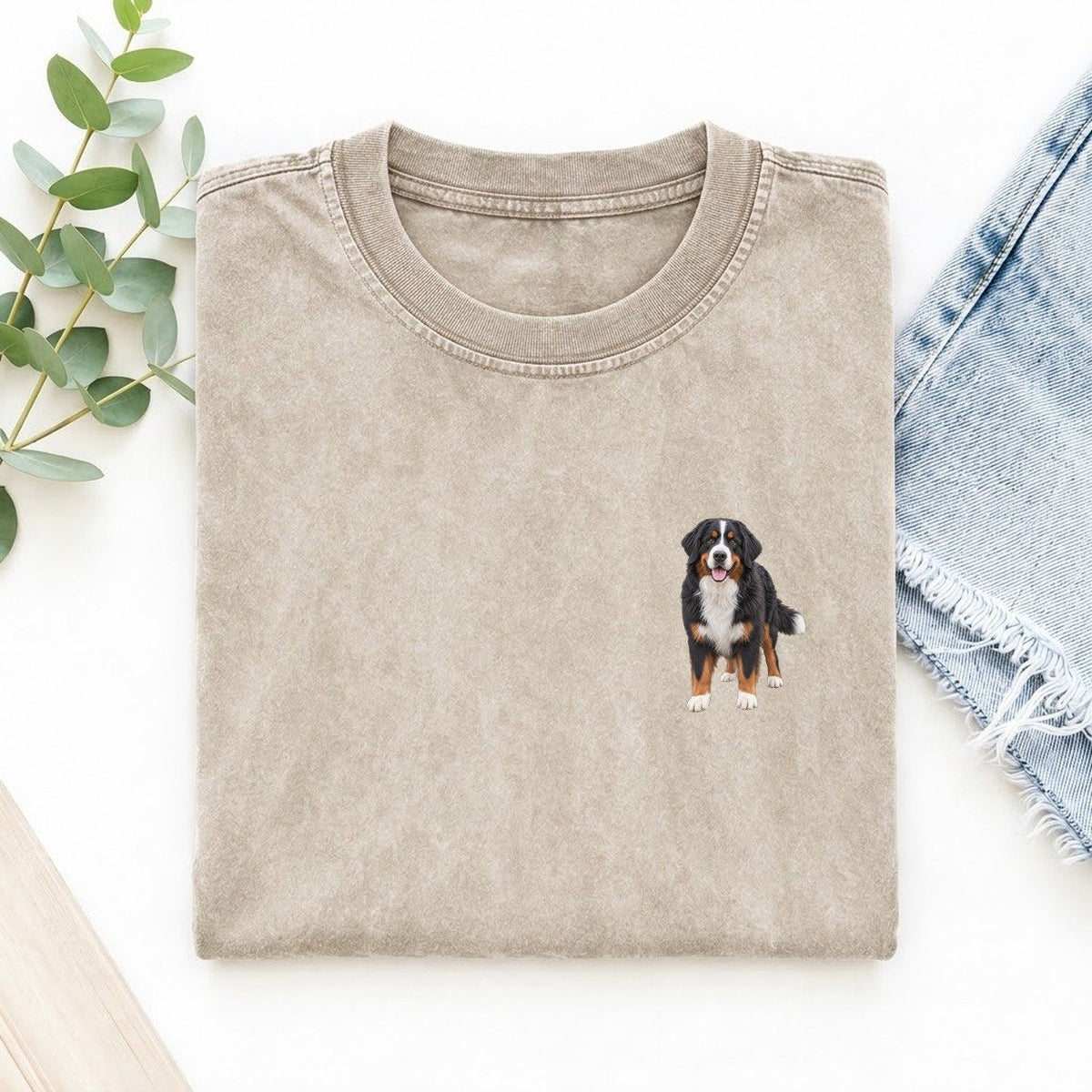 Bernese Mountain Dog Standing Left Chest Vintage T-shirt – Off White