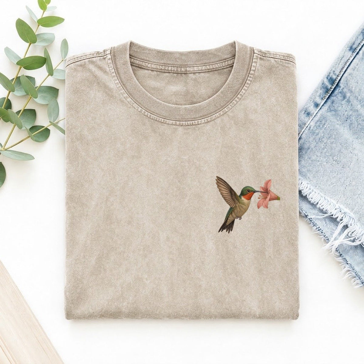 Hummingbird Haven Left Chest Vintage T-shirt – Off White