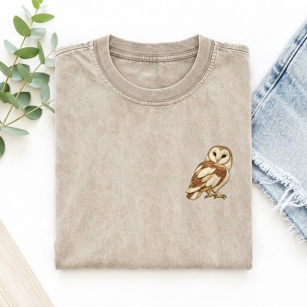Barn Owl Shoulder Turn Keepsake Emblem Left Chest Vintage T-shirt – Off White