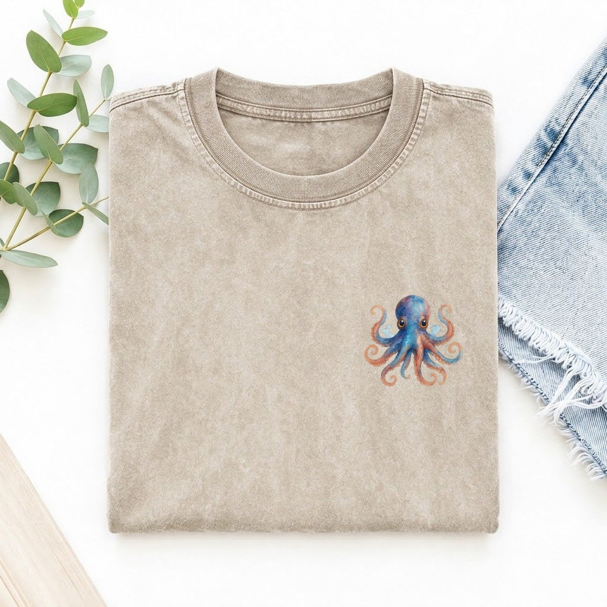 Cute Octopus Left Chest Vintage T-shirt – Off White