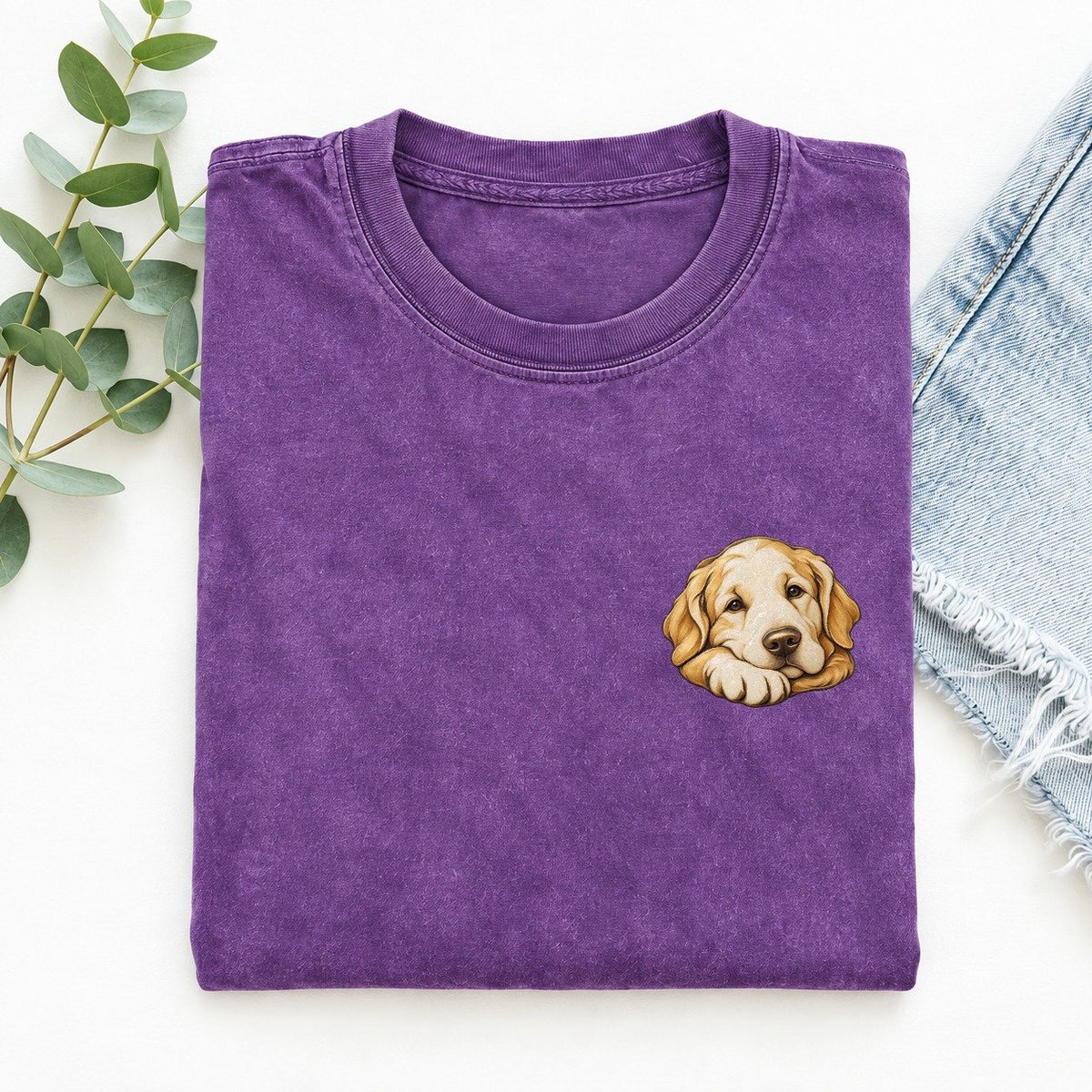 Retriever Folded Paw Keepsake Emblem Left Chest Vintage T-shirt – Purple