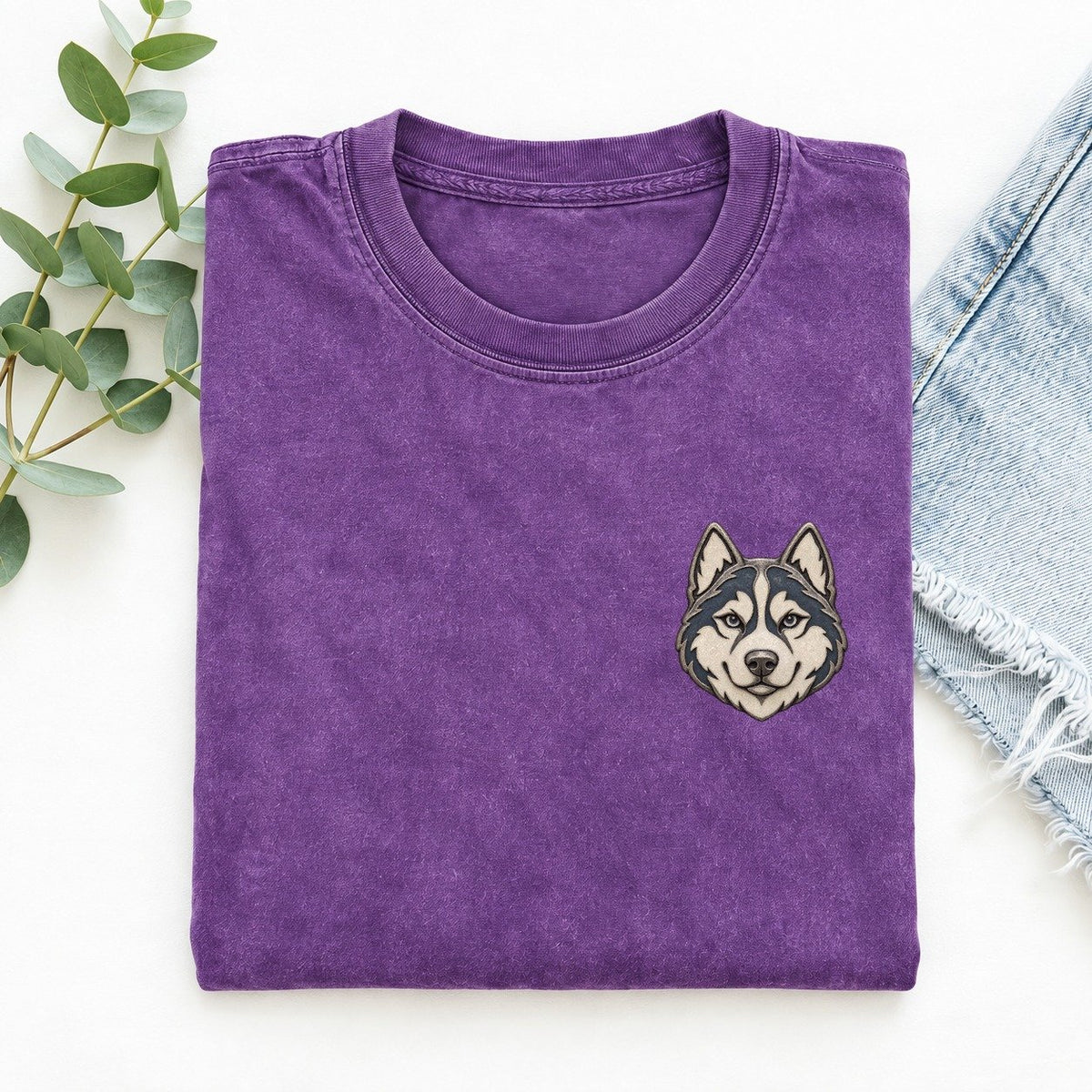 Husky Forward Ears Keepsake Emblem Left Chest Vintage T-shirt – Purple