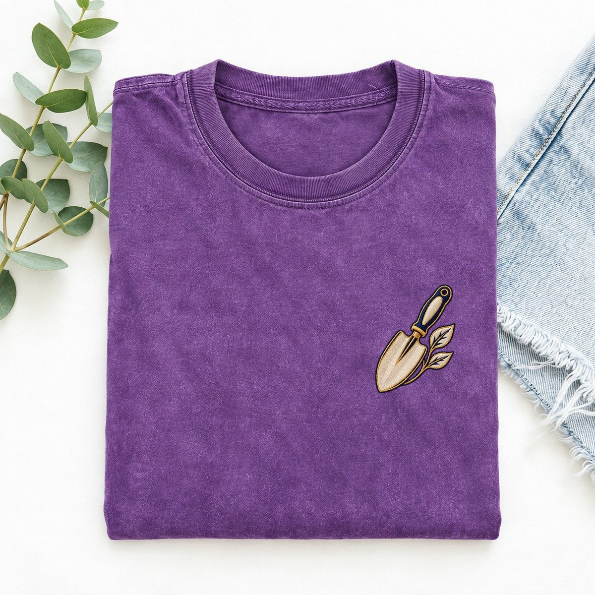 Garden Trowel Symbol Emblems Left Chest Vintage T-shirt – Purple