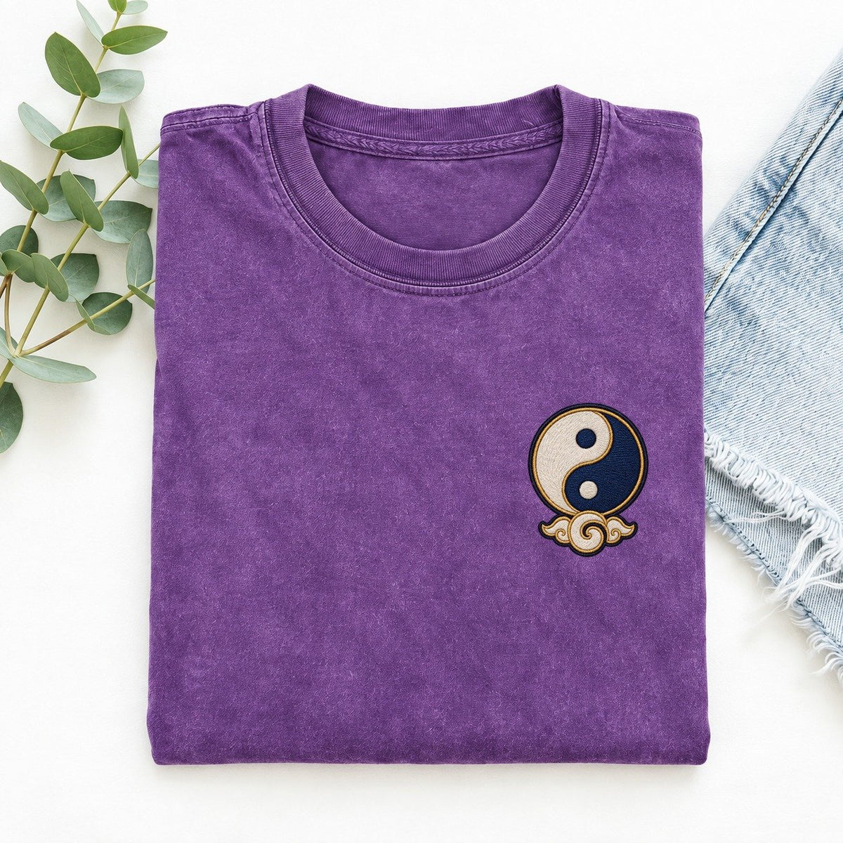 Yin Yang Cloud Symbol Emblems Left Chest Vintage T-shirt – Purple