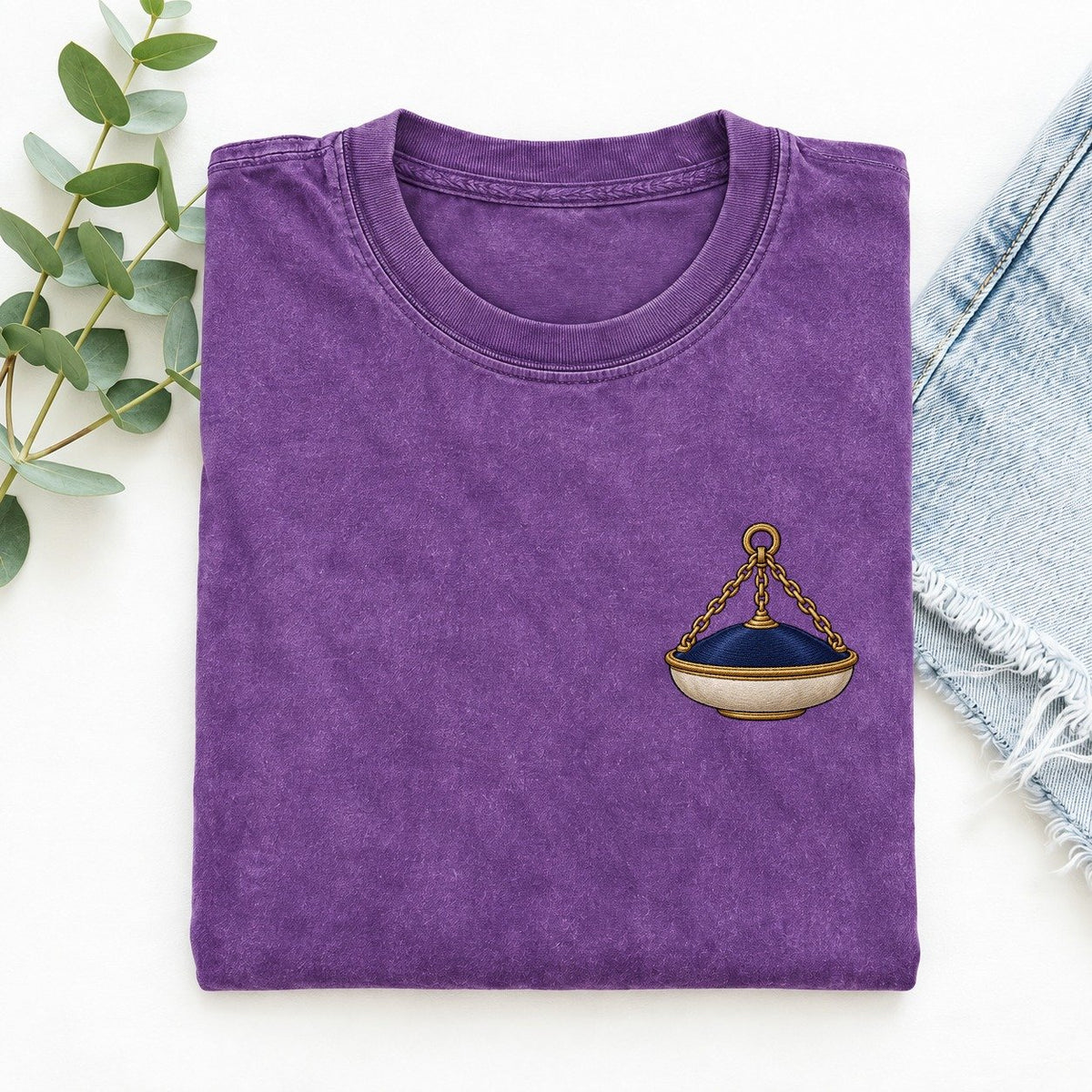 Thurible Chain Arc Left Chest Vintage T-shirt – Purple