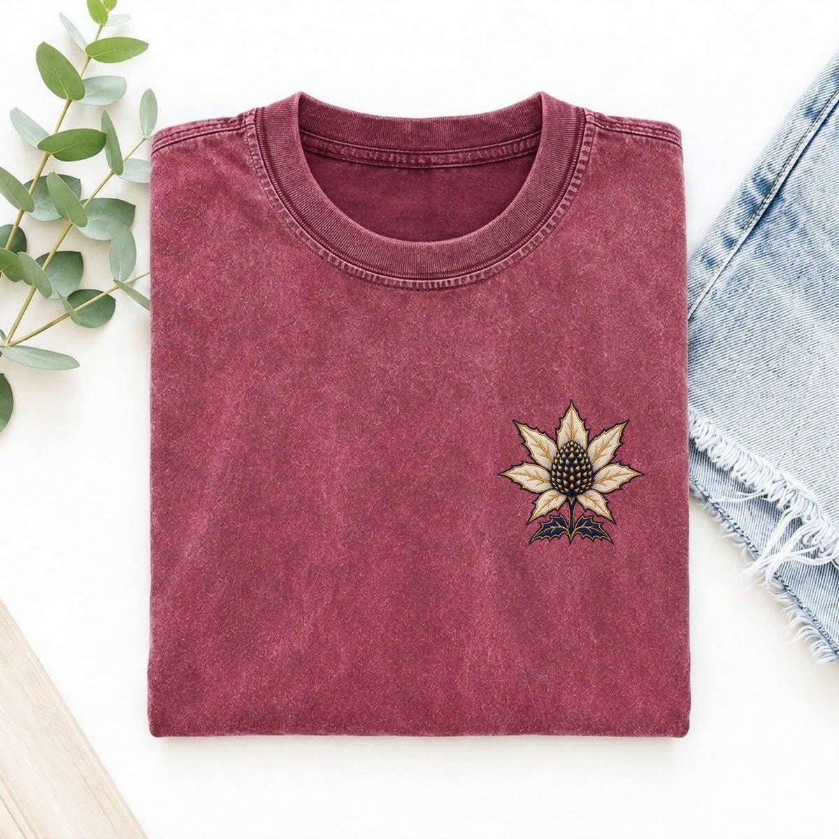 Sea Holly Bract Star Left Chest Vintage T-shirt – Raspberry
