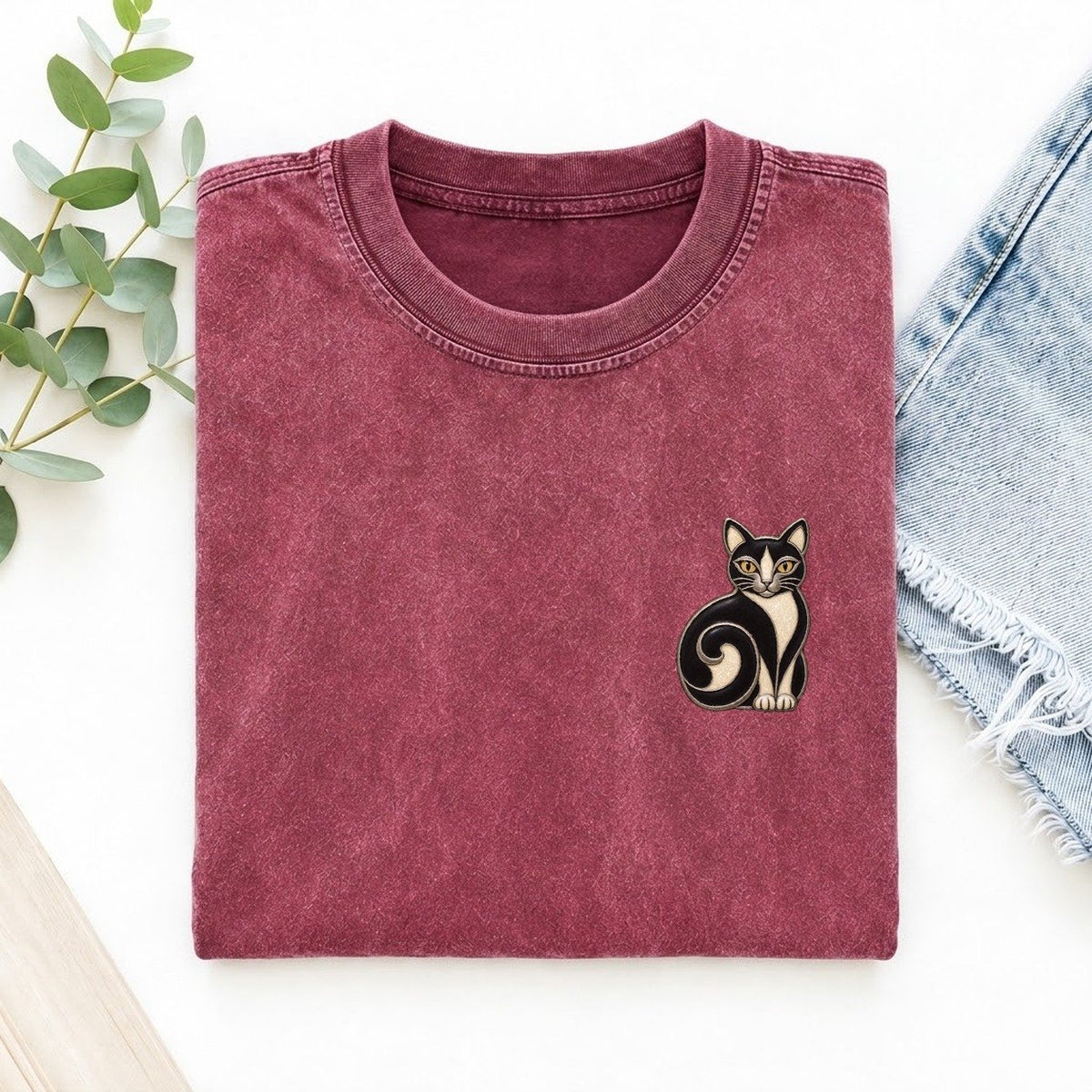 Black Cat Tail Curl Keepsake Emblem Left Chest Vintage T-shirt – Raspberry