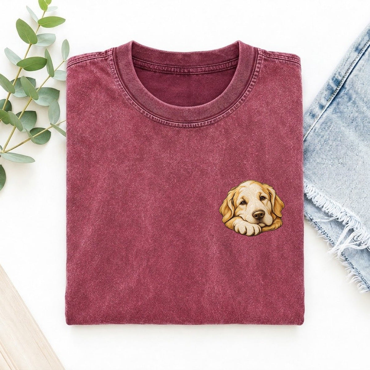Retriever Folded Paw Keepsake Emblem Left Chest Vintage T-shirt – Raspberry
