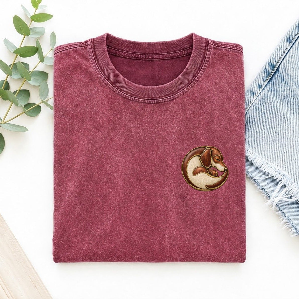 Dachshund Spiral Rest Keepsake Emblem Left Chest Vintage T-shirt – Raspberry