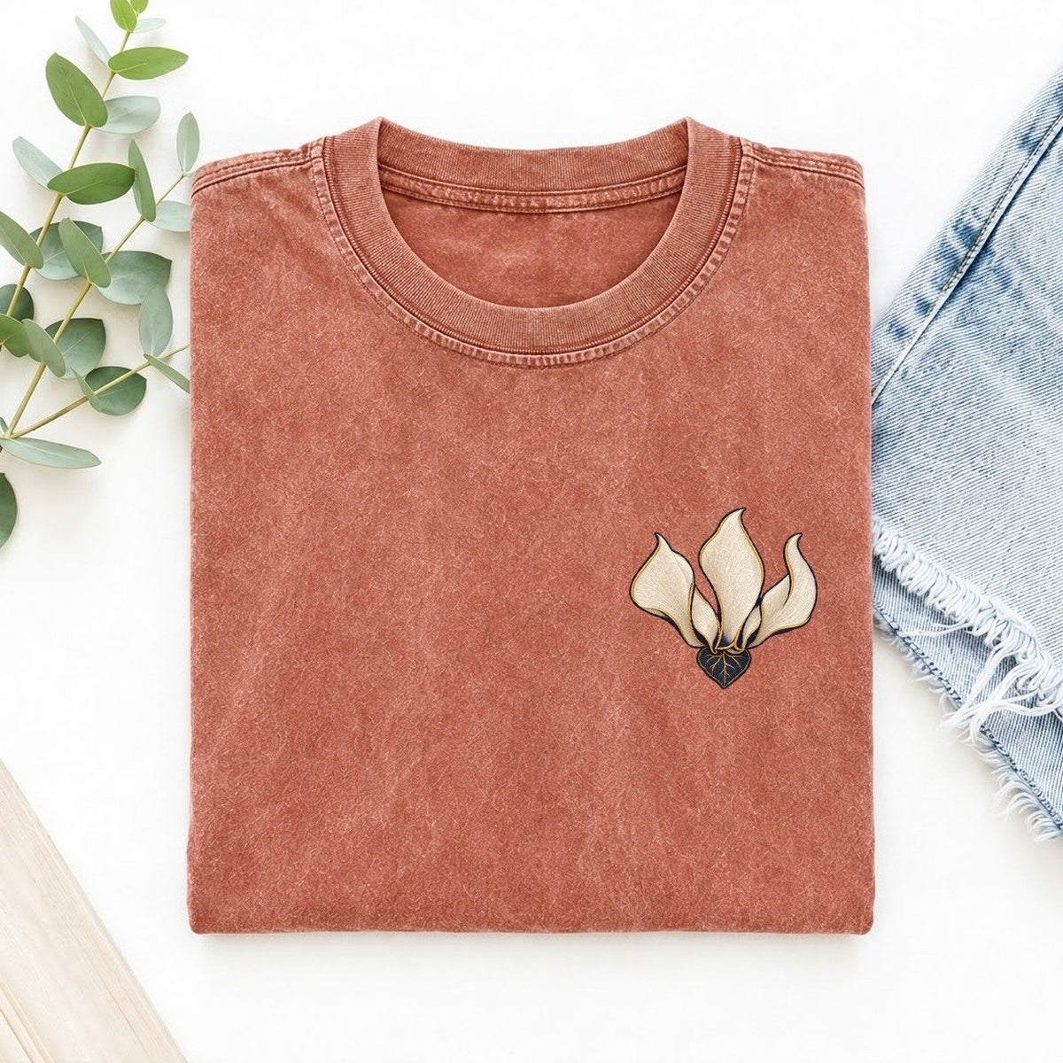 Cyclamen Petal Sweep Left Chest Vintage T-shirt – Terracotta