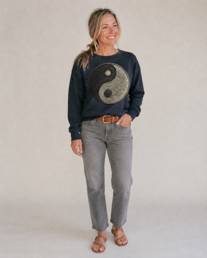 Mandala Yin Yang Pattern Fleece Sweatshirt – studio model photo