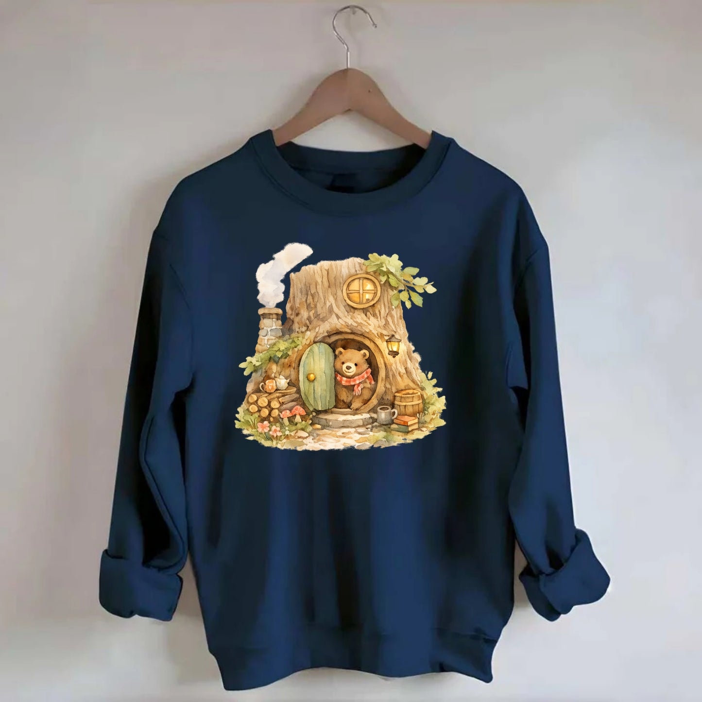 TREE HOME | Bear's home in hollow tree | Round door | Chimney smoke | - Crewneck Sweatshirt - navy