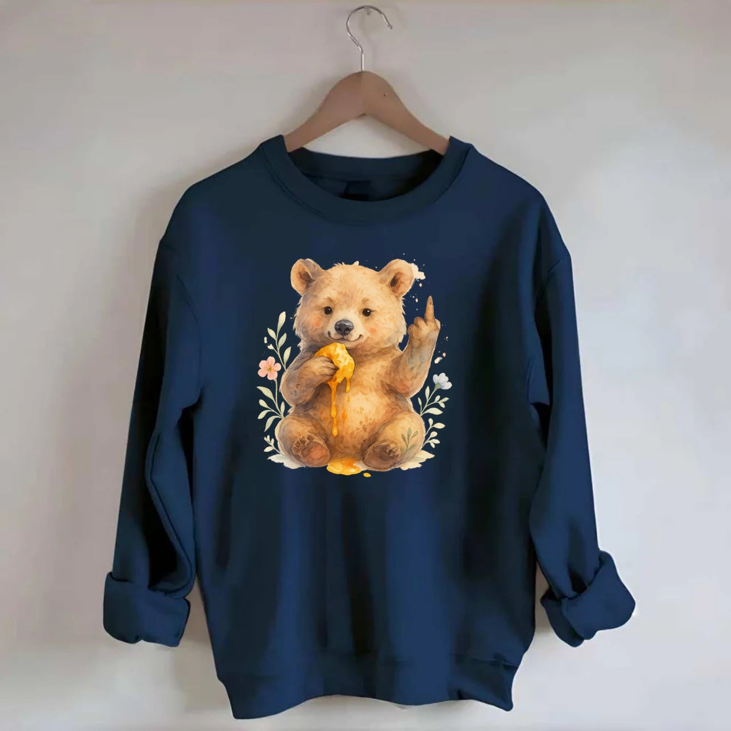 chubby bear cub eating dripping honey, sticky paw up with middle finger - Crewneck Sweatshirt - navy
