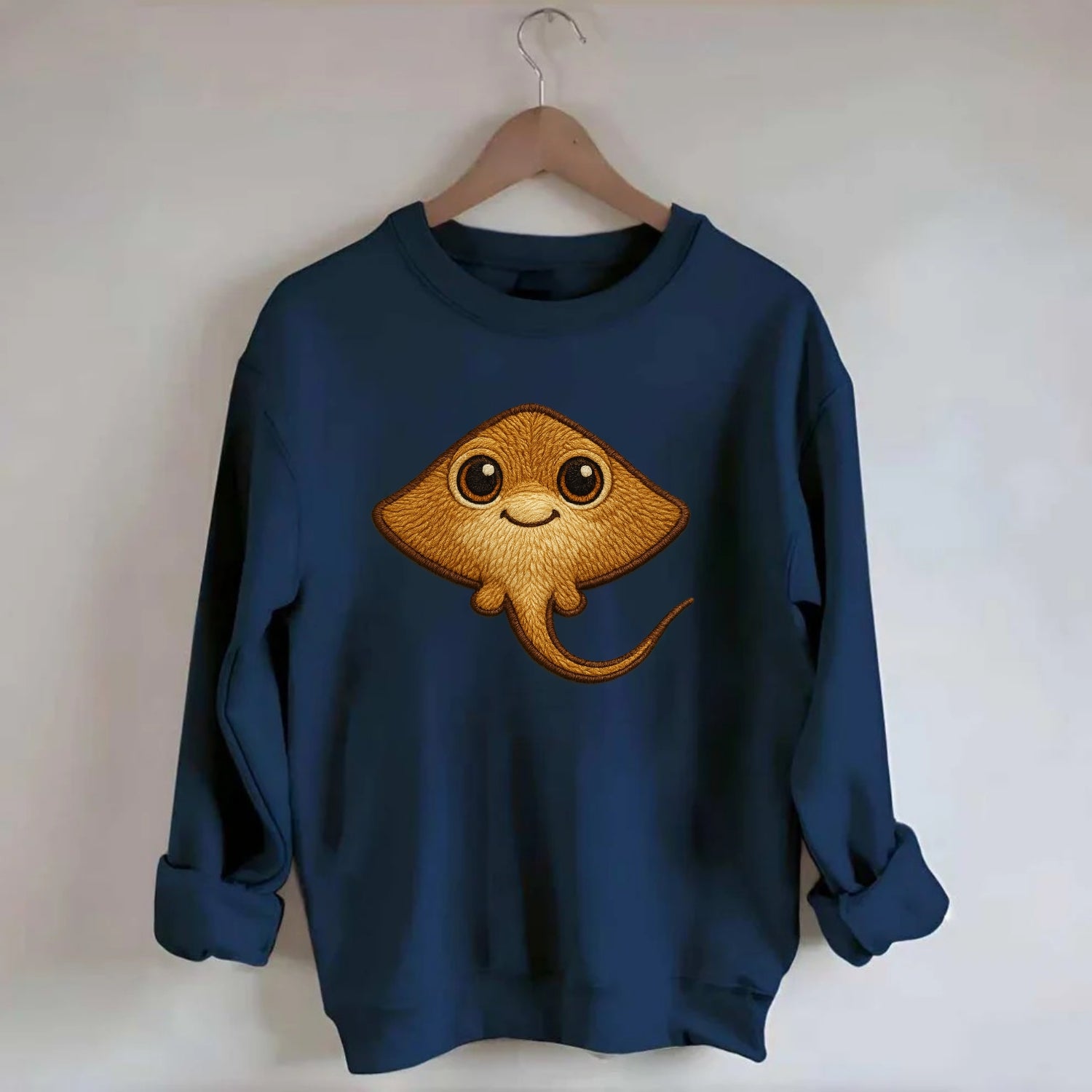 Baby Stingray - flat body, long tail, eyes on top, front-facing, friendly - Crewneck Sweatshirt - navy