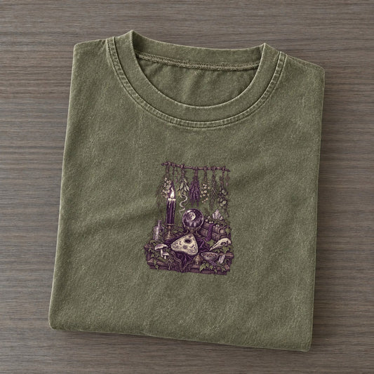 Ouija Planchette Table Midnight Haunt Vintage T-shirt – Army Green