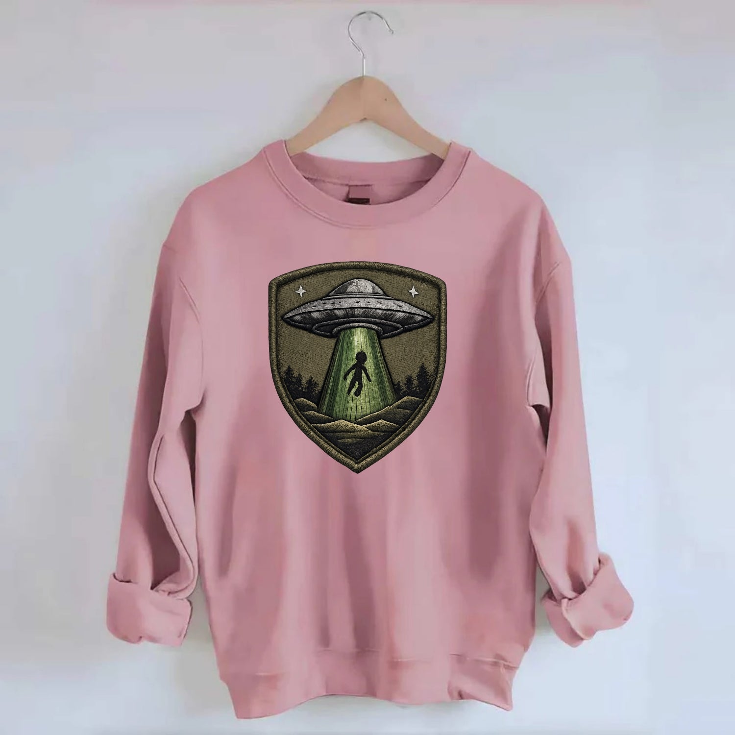 UFO ALIEN - flying saucer with beam in silver and green , extraterrestrial - Crewneck Sweatshirt - pink
