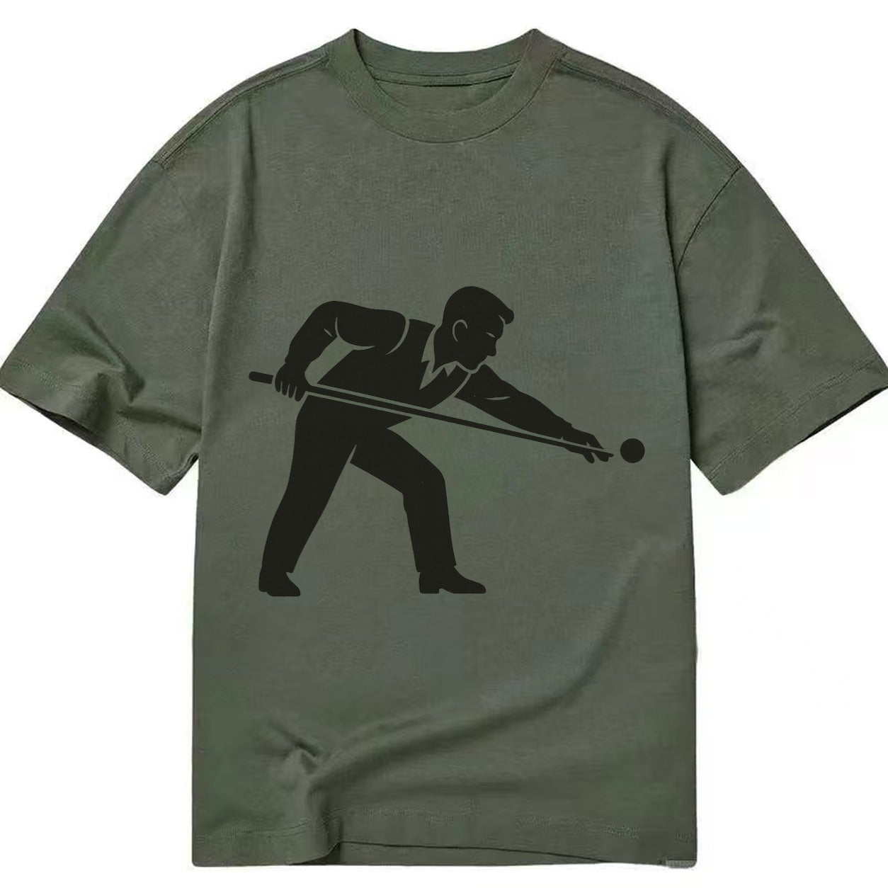 Pool player lining up shot - Classic T-shirt – Army Green